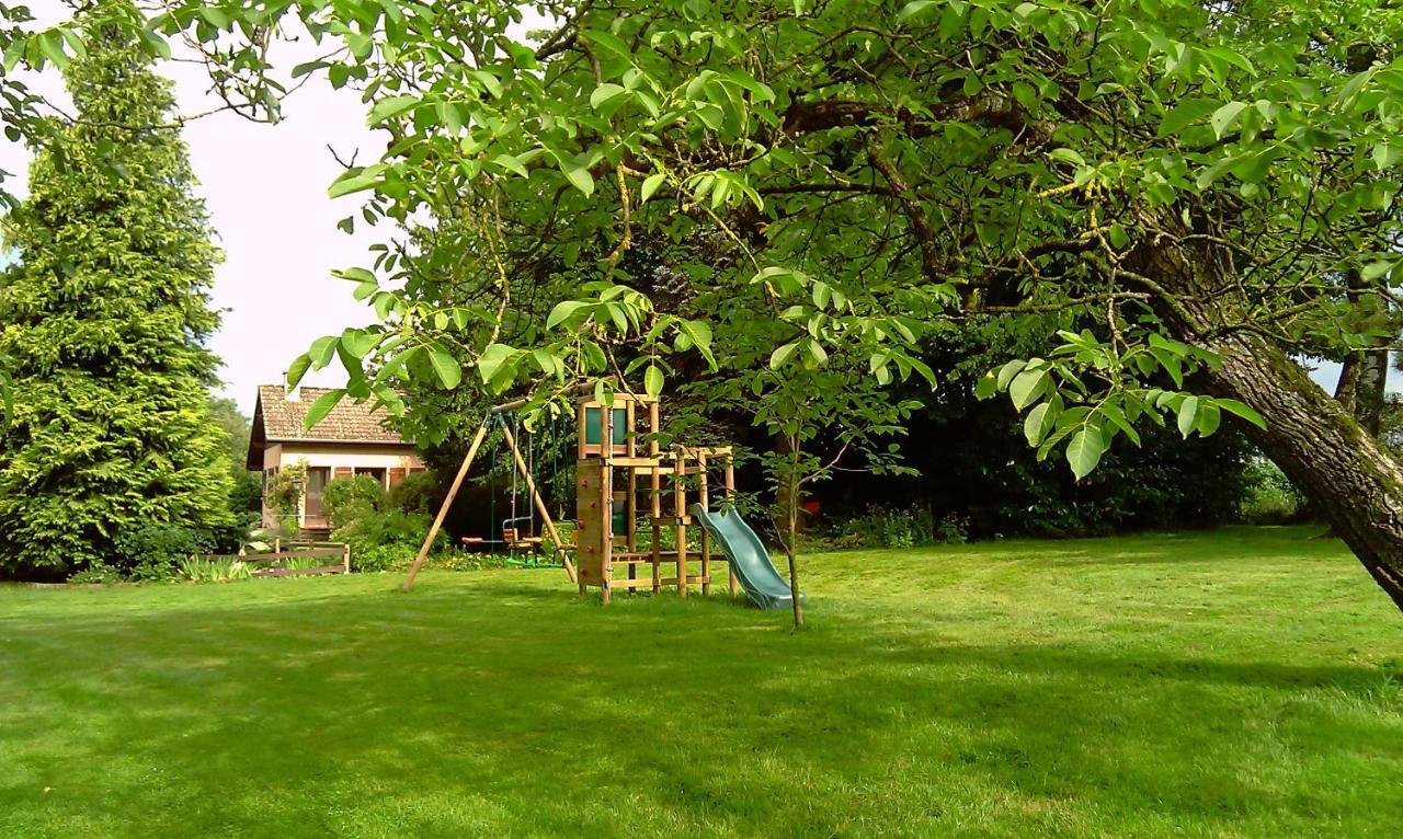 Gite De La Grande Rainette Grosne Exterior photo